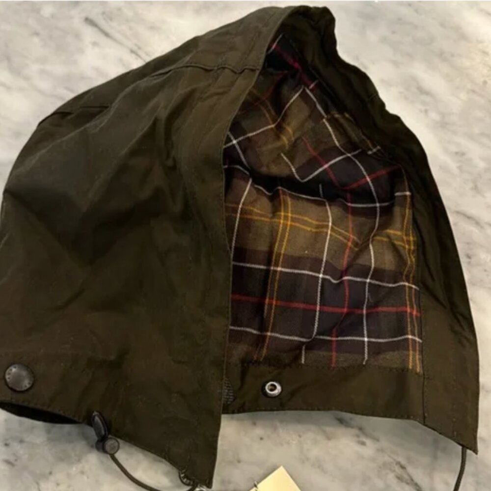 Barbour Classic Sylkoil Hood Olive